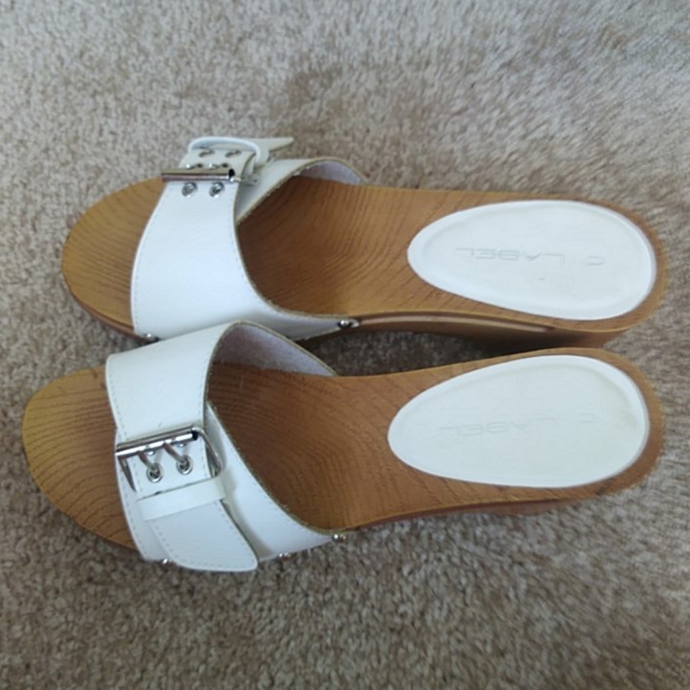 Shoe - Picture 5 of 8